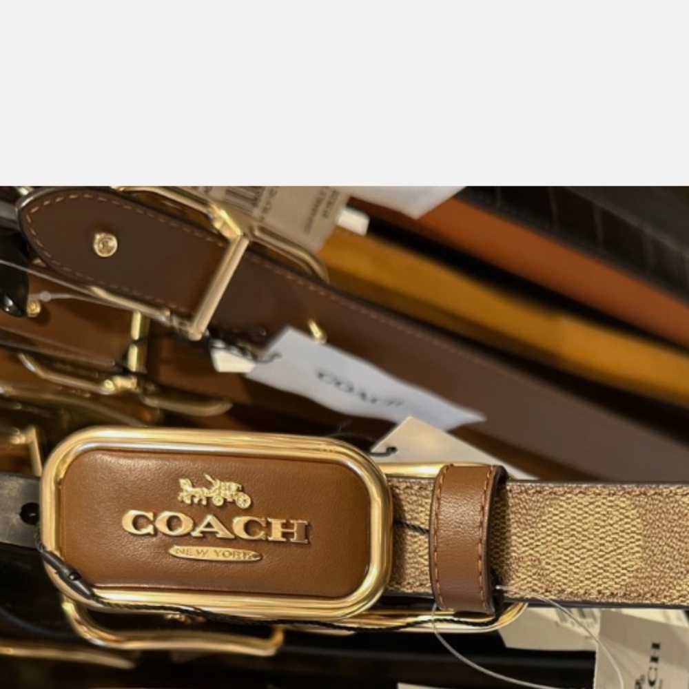 NWT COACH Logo Design Leather reversible Belt One Size - Picture 4 of 9